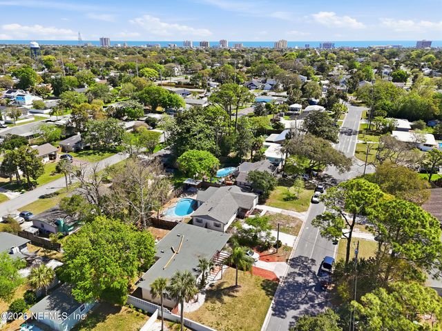 1611 6TH Avenue N, Jacksonville Beach, FL 32250