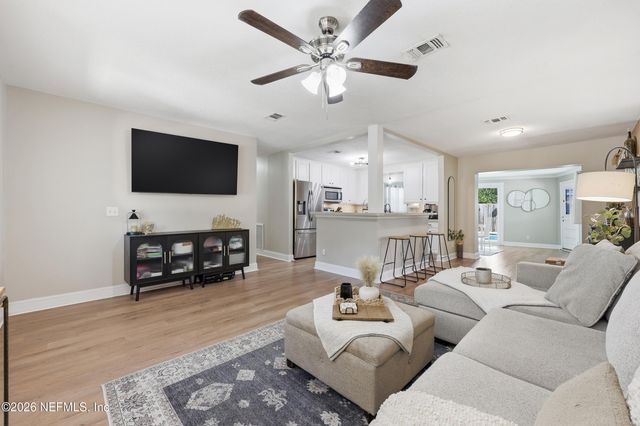 1611 6TH Avenue N, Jacksonville Beach, FL 32250