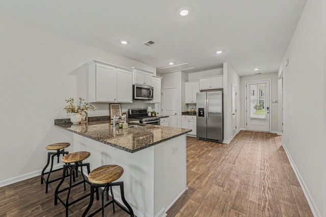 198 Greenwich Drive, Summerville, SC 29486