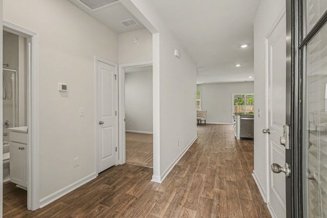 198 Greenwich Drive, Summerville, SC 29486