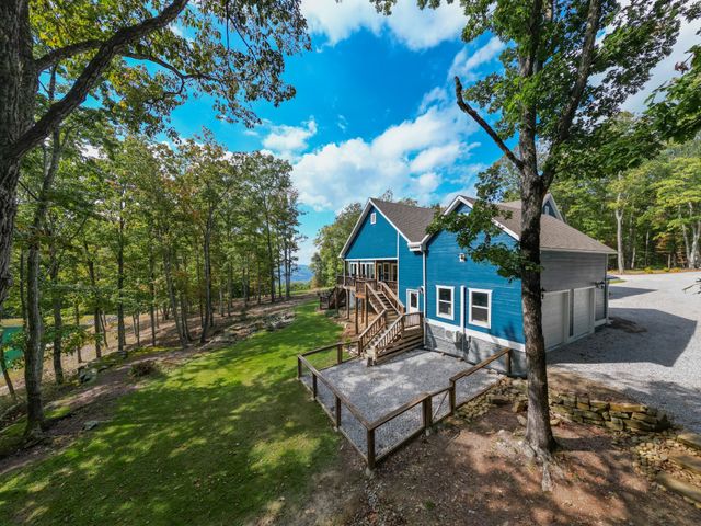 303 N Lake Dr, Altamont, TN 37301