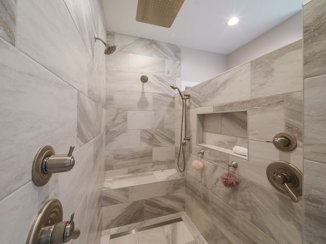303 N Lake Dr, Altamont, TN 37301