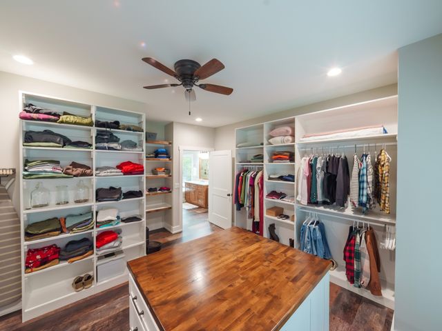303 N Lake Dr, Altamont, TN 37301