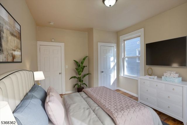 259 Hobson St, Newark City, NJ 07112