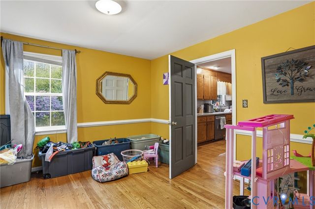 14219 Spruce Ave, Chester, VA 23836
