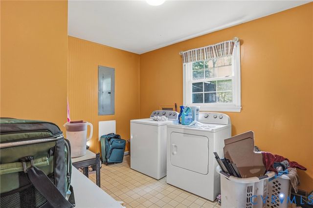 14219 Spruce Ave, Chester, VA 23836