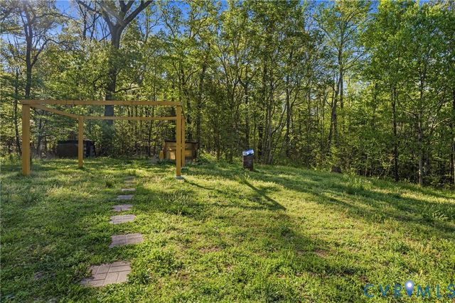 14219 Spruce Ave, Chester, VA 23836