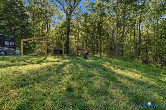 14219 Spruce Ave, Chester, VA 23836