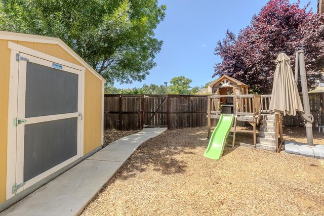 317 Brightside Ct, Roseville, CA 95661
