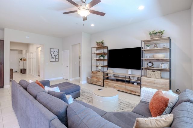 317 Brightside Ct, Roseville, CA 95661