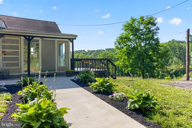 140 LIMEKILN RD, Reading, PA 19606
