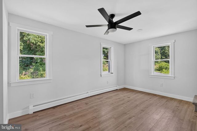 140 LIMEKILN RD, Reading, PA 19606