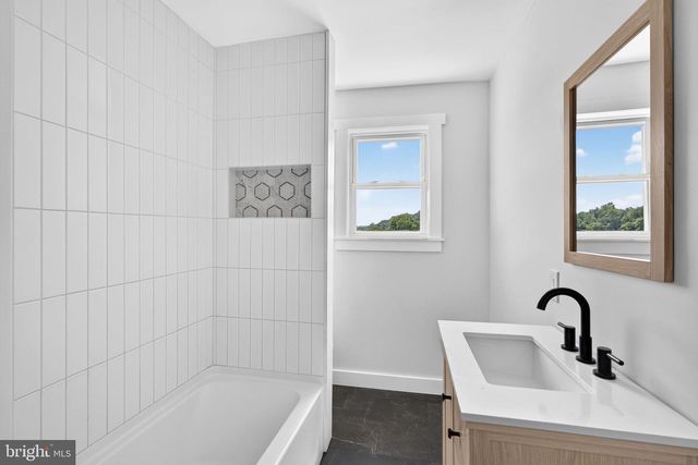 140 LIMEKILN RD, Reading, PA 19606