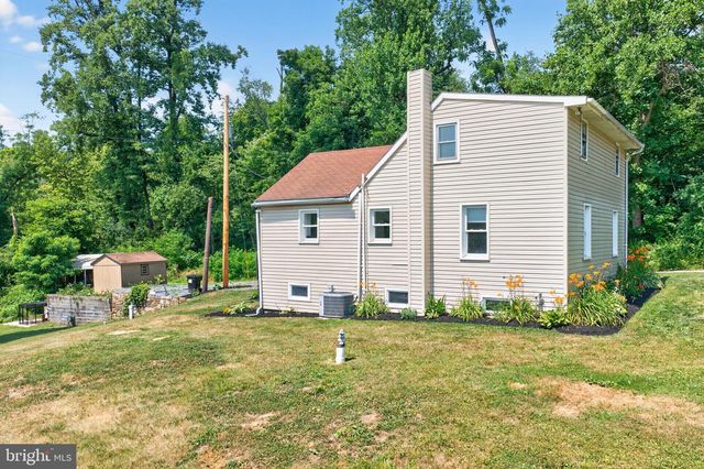 140 LIMEKILN RD, Reading, PA 19606