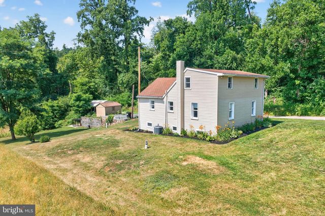 140 LIMEKILN RD, Reading, PA 19606