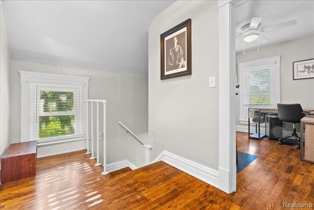 726 W Willow Street, Lansing, MI 48906