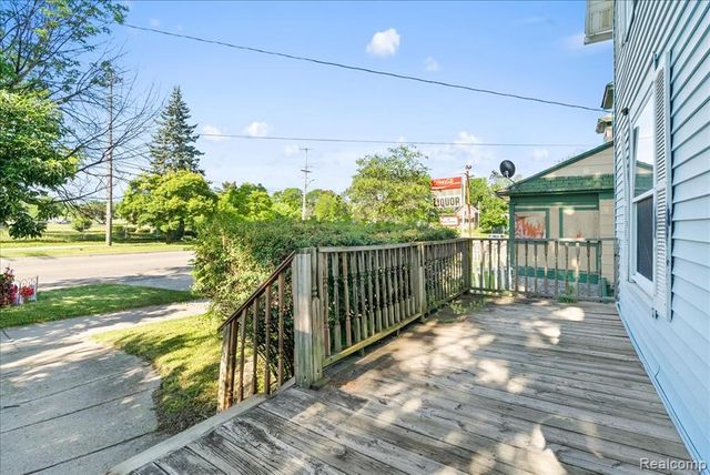 726 W Willow Street, Lansing, MI 48906