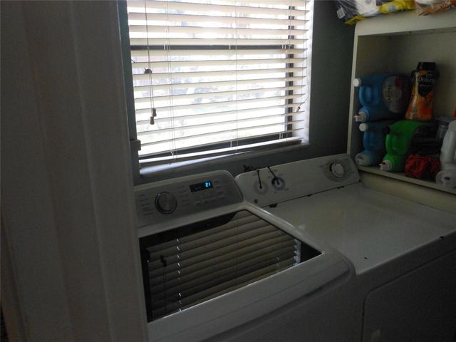 8706 NW 83rd Street, Tamarac, FL 33321