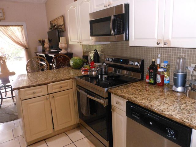 8706 NW 83rd Street, Tamarac, FL 33321