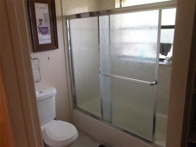 8706 NW 83rd Street, Tamarac, FL 33321