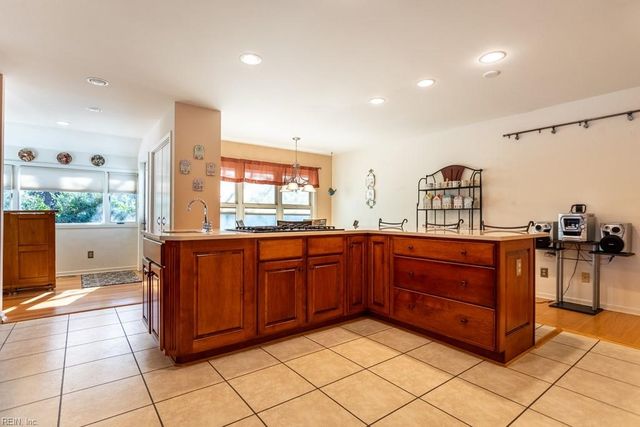 213 The Maine, Williamsburg, VA 23185