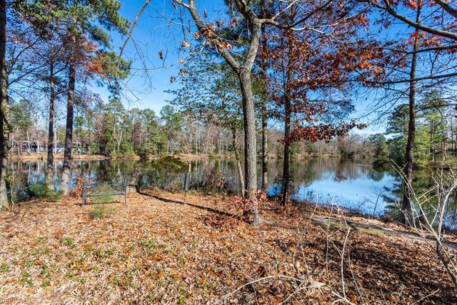 213 The Maine, Williamsburg, VA 23185