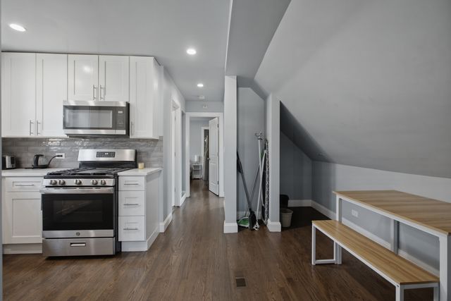 2430 N Normandy Avenue 2, Chicago, IL 60707