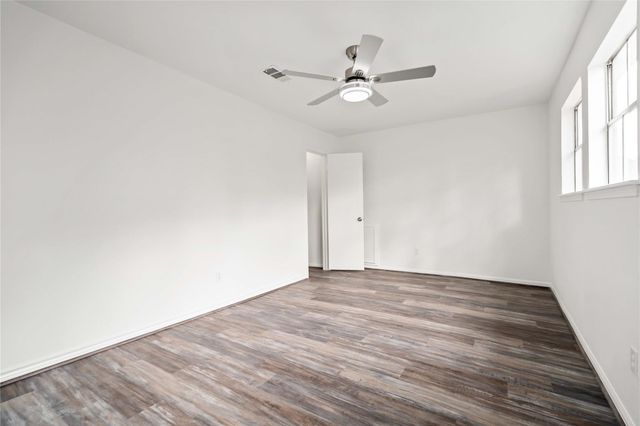 6719 Brittany Park Lane, Houston, TX 77066