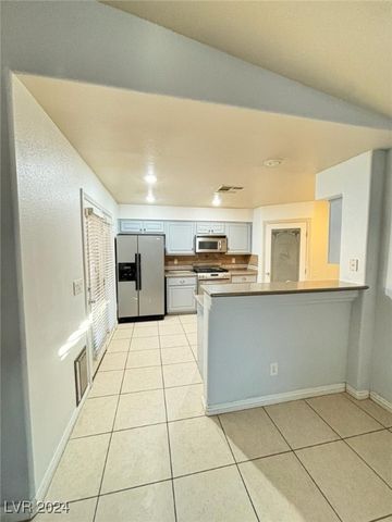 9383 Borough Park Street, Las Vegas, NV 89178
