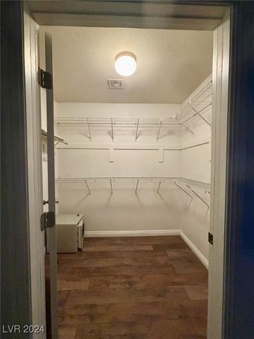 9383 Borough Park Street, Las Vegas, NV 89178