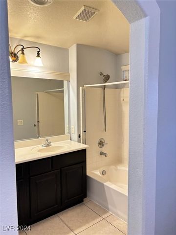 9383 Borough Park Street, Las Vegas, NV 89178