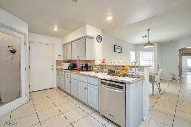 9383 Borough Park Street, Las Vegas, NV 89178