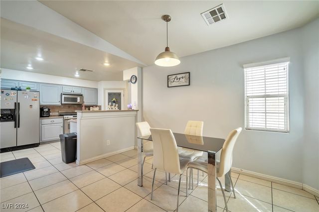 9383 Borough Park Street, Las Vegas, NV 89178