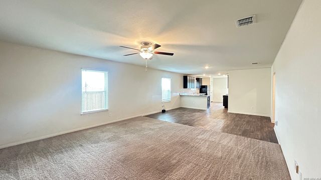 15115 HARBOR LNDG, Von Ormy, TX 78073