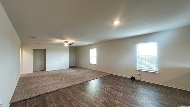 15115 HARBOR LNDG, Von Ormy, TX 78073