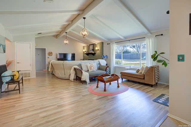 409 Oakwood, New Braunfels, TX 78130