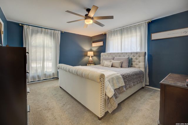 409 Oakwood, New Braunfels, TX 78130