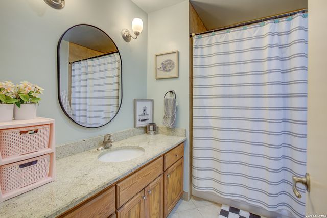 409 Oakwood, New Braunfels, TX 78130