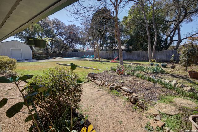 409 Oakwood, New Braunfels, TX 78130