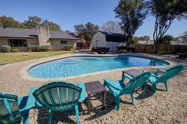 409 Oakwood, New Braunfels, TX 78130