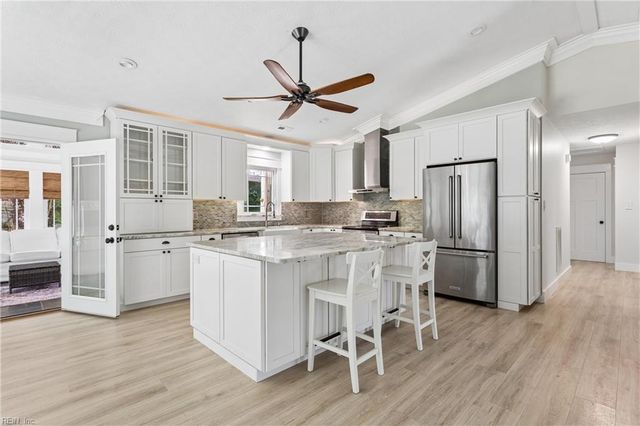 109 Knollwood DR, Williamsburg, VA 23188