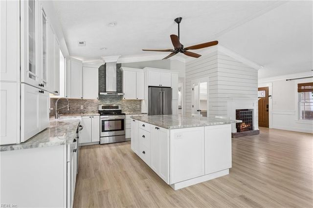 109 Knollwood DR, Williamsburg, VA 23188