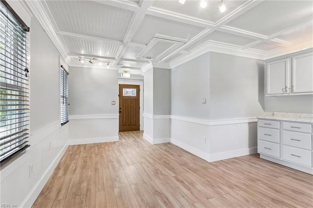 109 Knollwood DR, Williamsburg, VA 23188