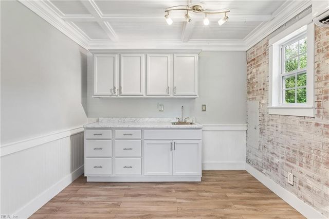 109 Knollwood DR, Williamsburg, VA 23188