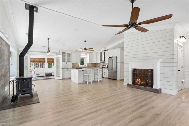 109 Knollwood DR, Williamsburg, VA 23188