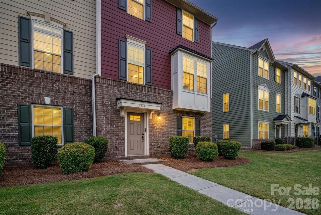 3742 Speer Boulevard, Charlotte, NC 28217