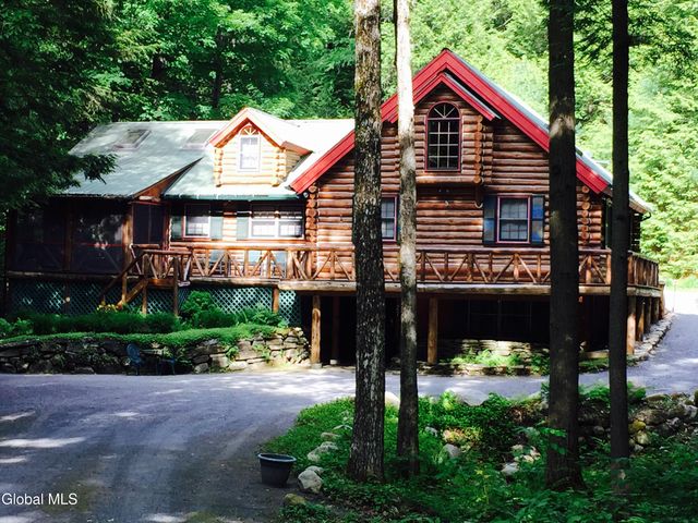 27 Katherine Drive, Lake Luzerne, NY 12846