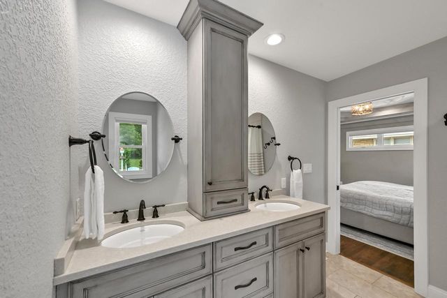 7232 Dartmoor AVENUE, Greendale, WI 53129