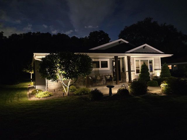 7232 Dartmoor AVENUE, Greendale, WI 53129