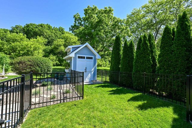 7232 Dartmoor AVENUE, Greendale, WI 53129